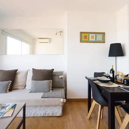 Lu&cia Skyline Apartamento *